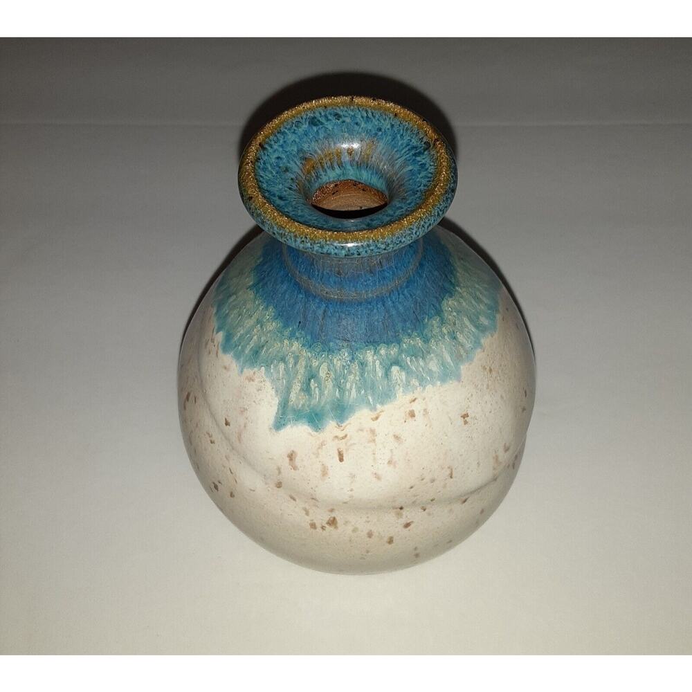 CCC Pottery Stoneware Vase Sea Blues Artist Signed 5" - Picture 3 of 5
